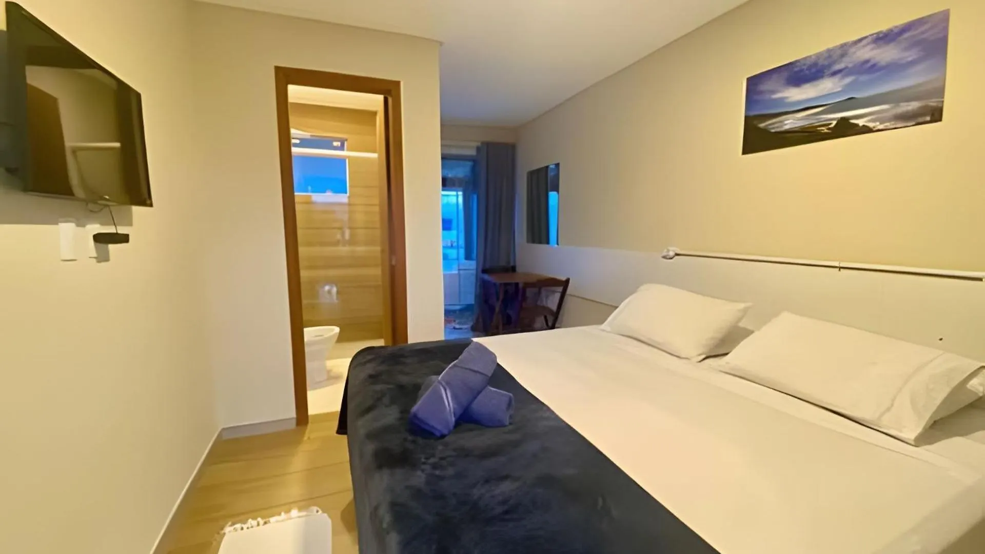 Oahu Guest House Praia do Rosa 0*,  Brazil