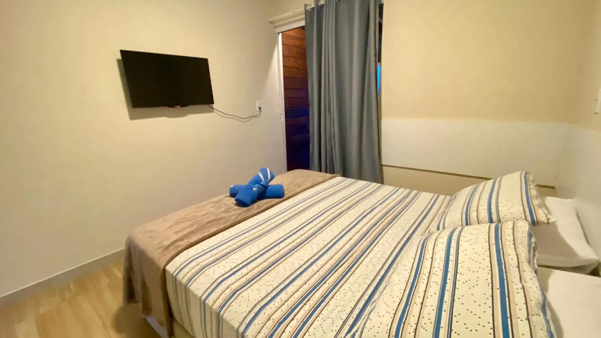 Lodge Oahu Guest House Praia do Rosa