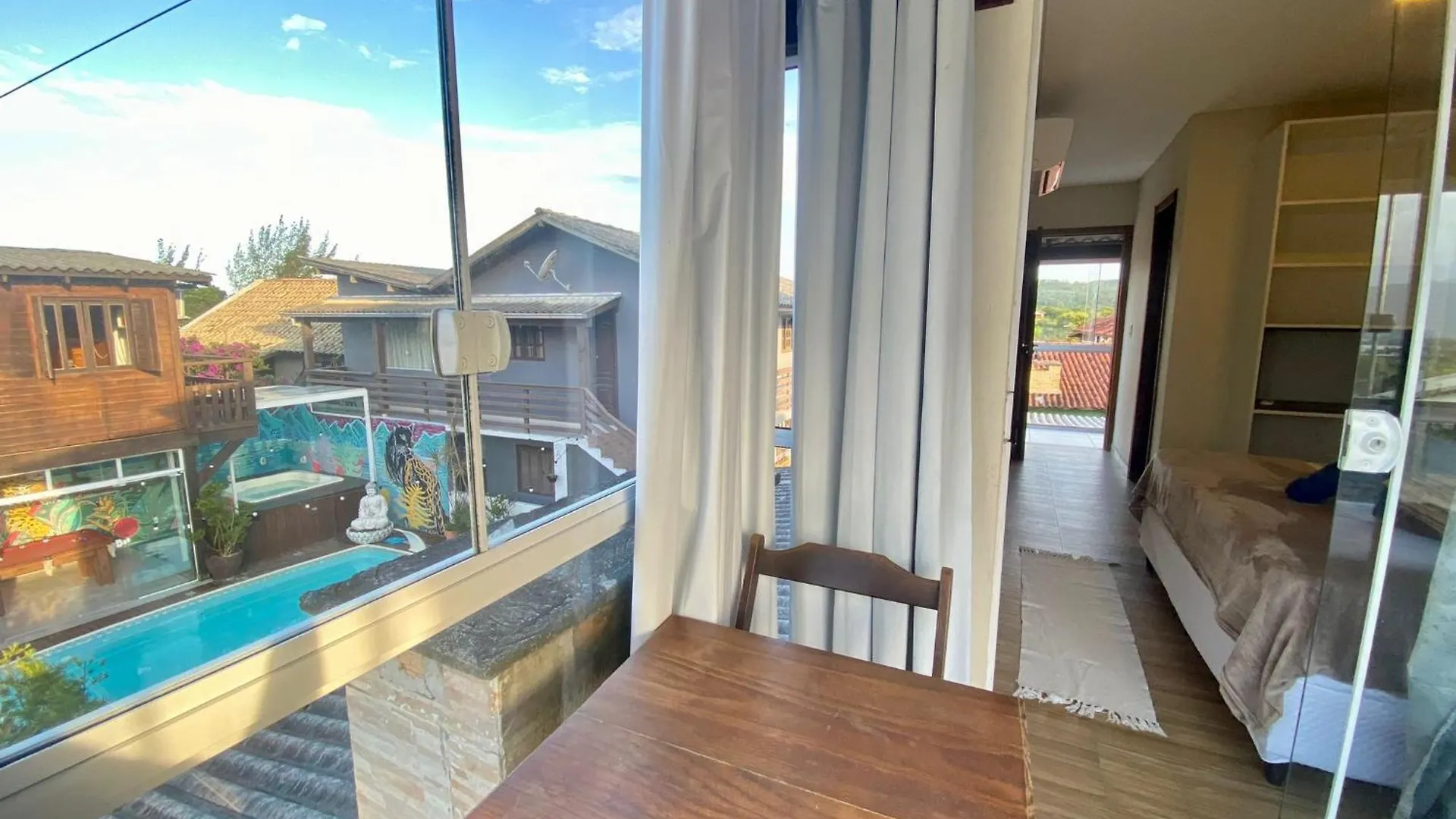 Lodge Oahu Guest House Praia do Rosa